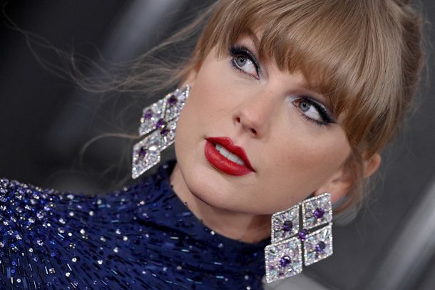 Image of Taylor Swift at the 65th Grammy Awards